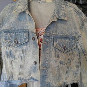 Acid wash distressed Jean jacket by LA Gear